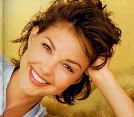 Ashley Judd with braces